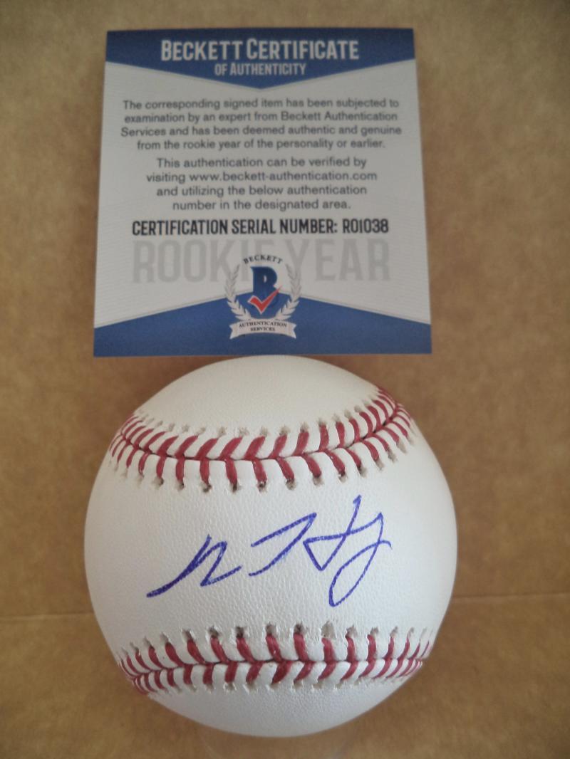 ADAM HASELEY PHILADELPHIA PHILLIES ROOKIE YEAR SIGNED BASEBALL BECKETT R01038