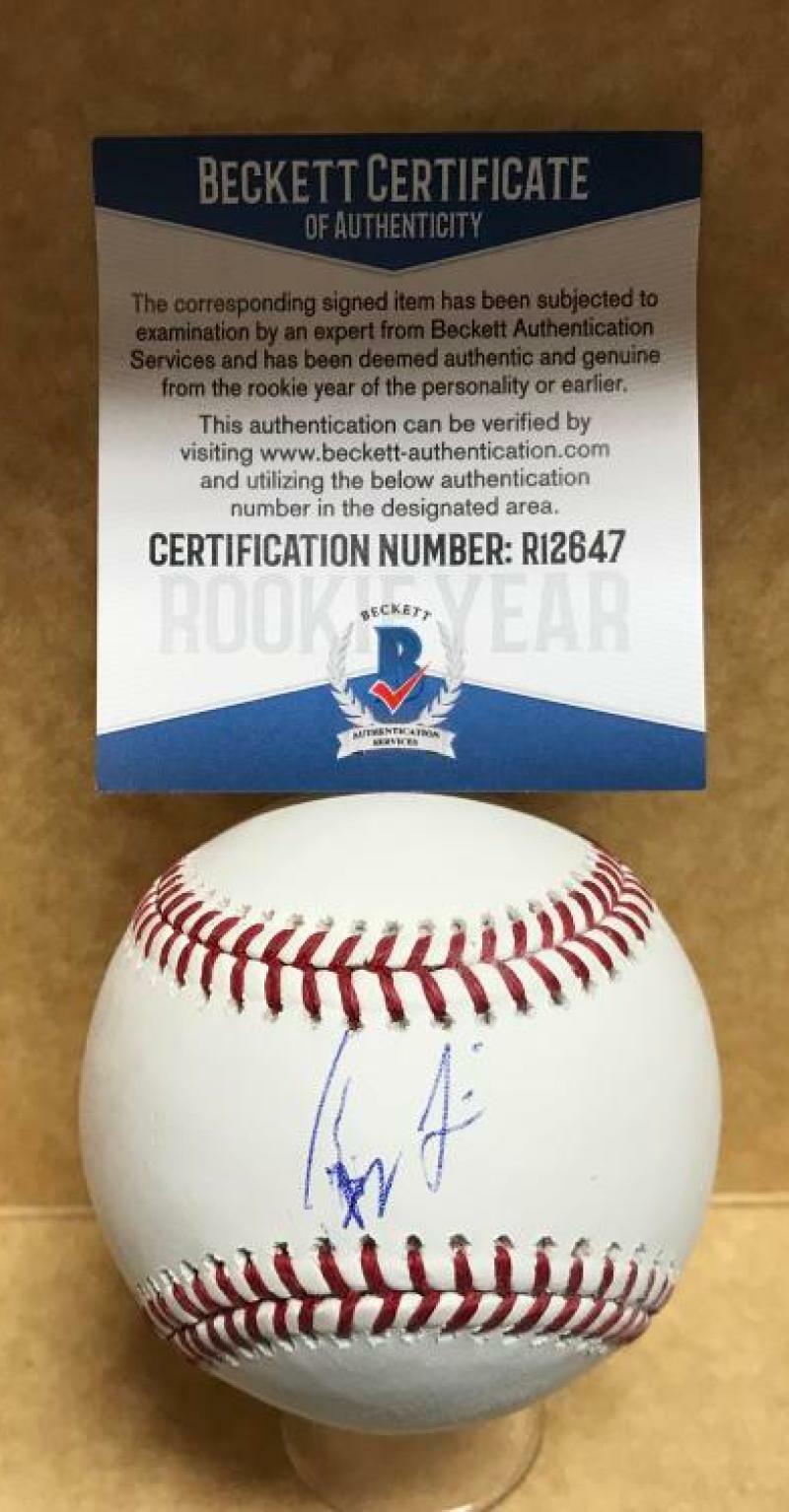 ROYCE LEWIS MINNESOTA TWINS ROOKIE YEAR SIGNED AUTO M.L. BASEBALL BECKETT R12647