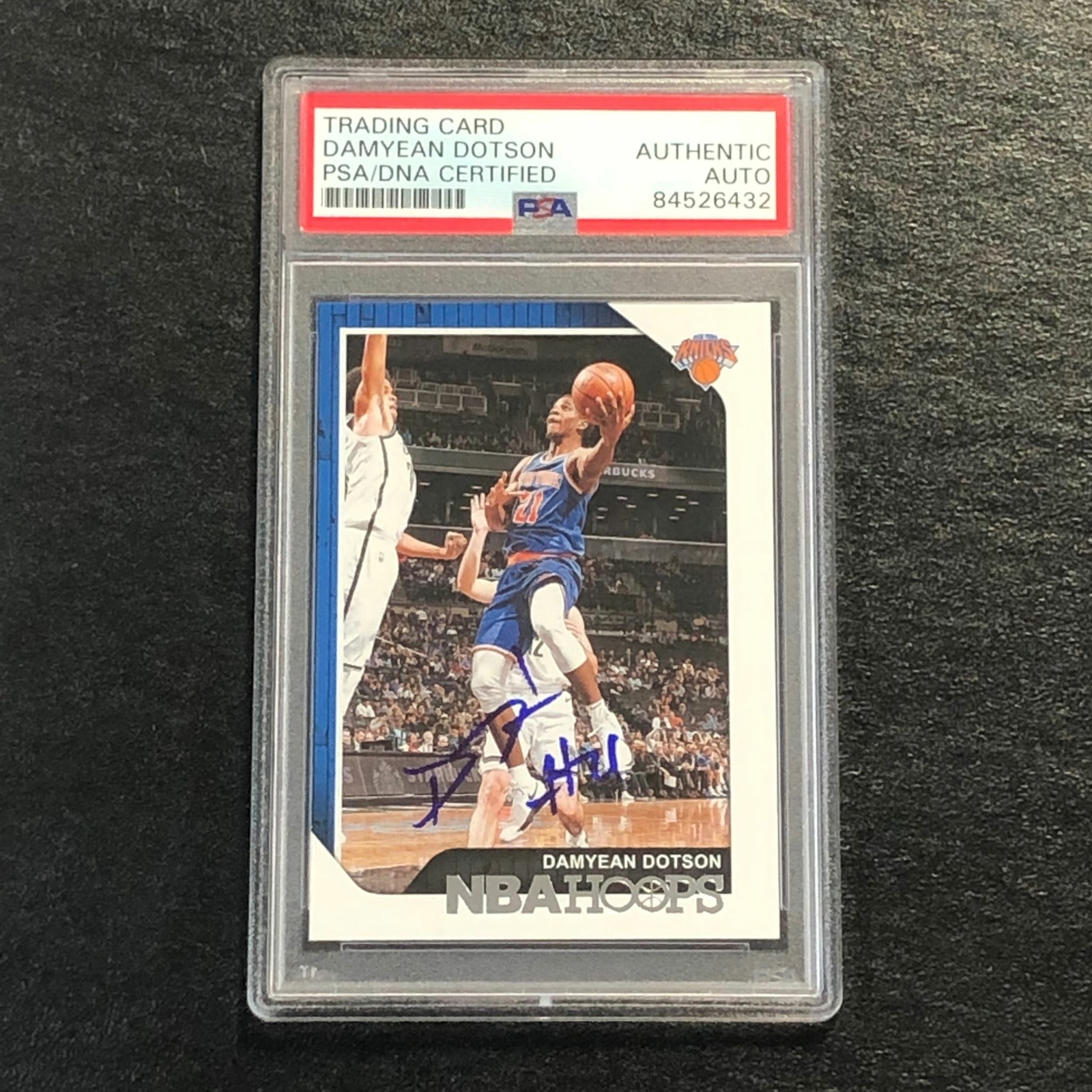 2018-19 NBA Hoops #58 Damyean Dotson Signed Card AUTO PSA Slabbed Knicks
