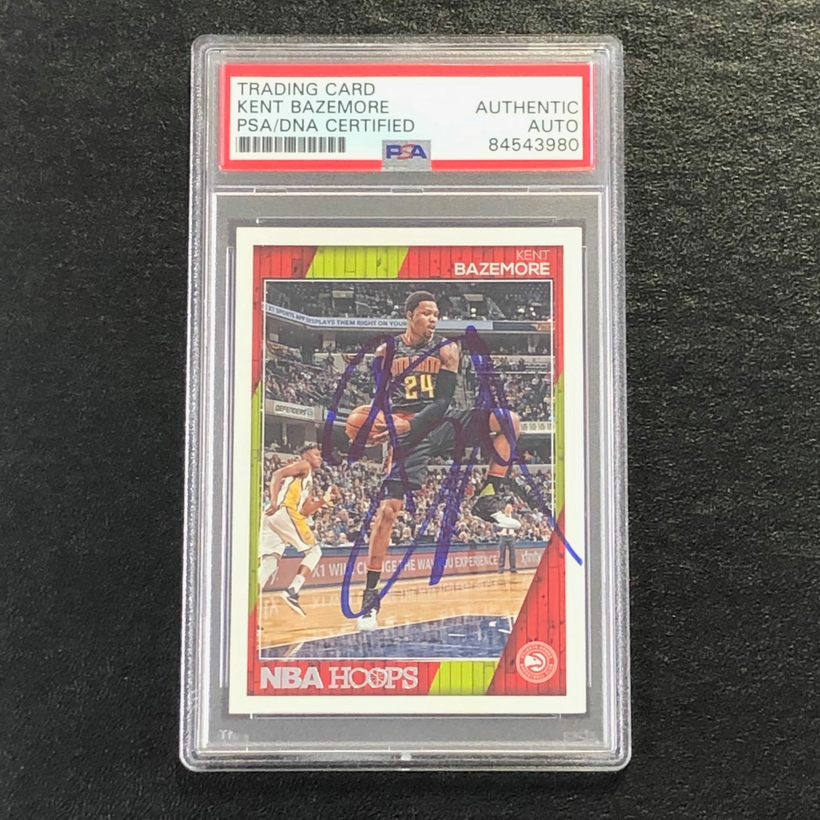 2016-17 NBA Hoops #42 Kent Bazemore Signed Card AUTO PSA Slabbed Hawks
