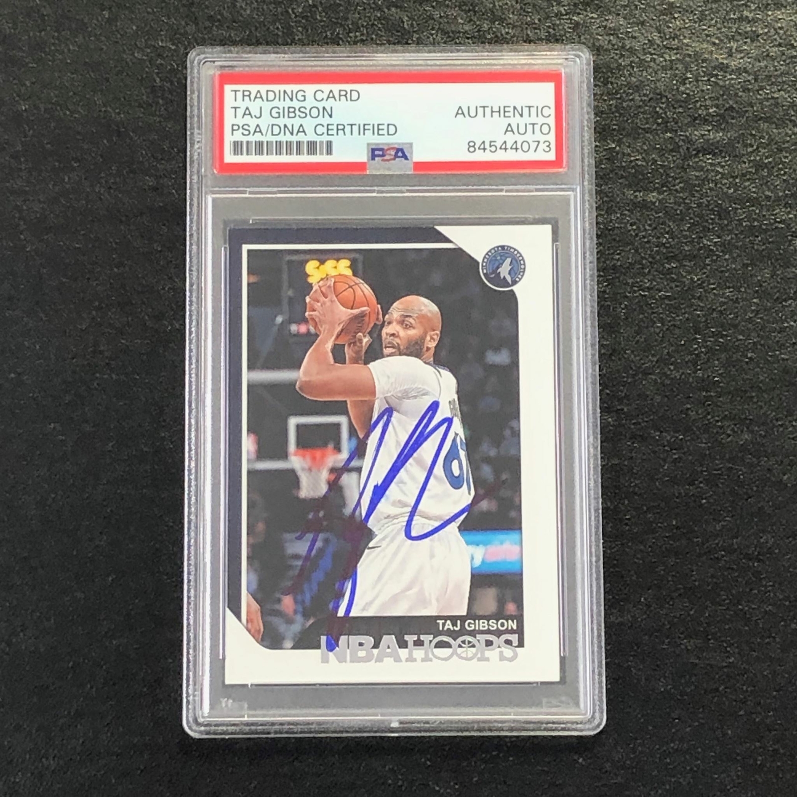 2018-19 NBA Hoops #200 Taj Gibson Signed Card AUTO PSA Slabbed Timberwolves

