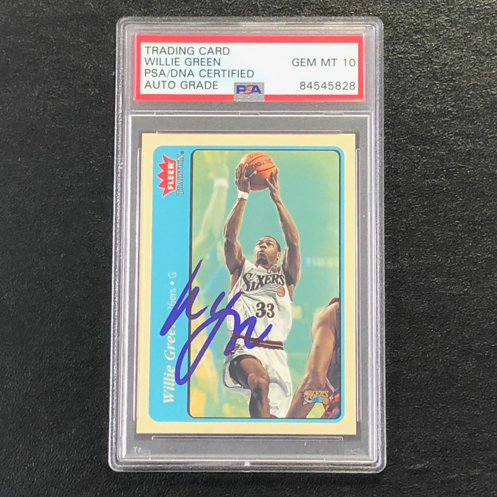 2004-05 Fleer Tradition #68 Willie Green Signed Card AUTO 10 PSA Slabbed 76ers

