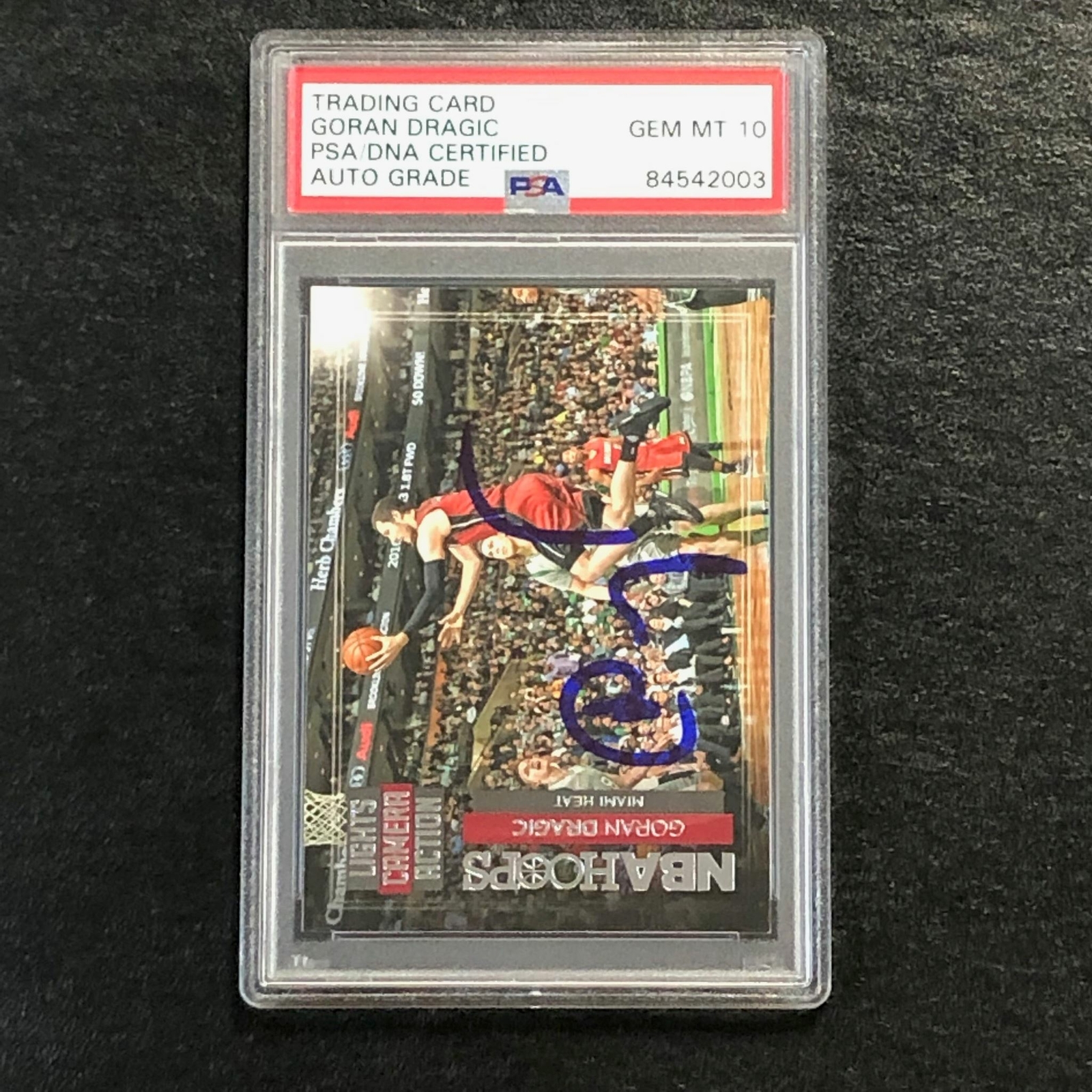 2016-17 NBA Hoops Lights Camera Action #15 Goran Dragic Signed Card AUTO 10 PSA/
