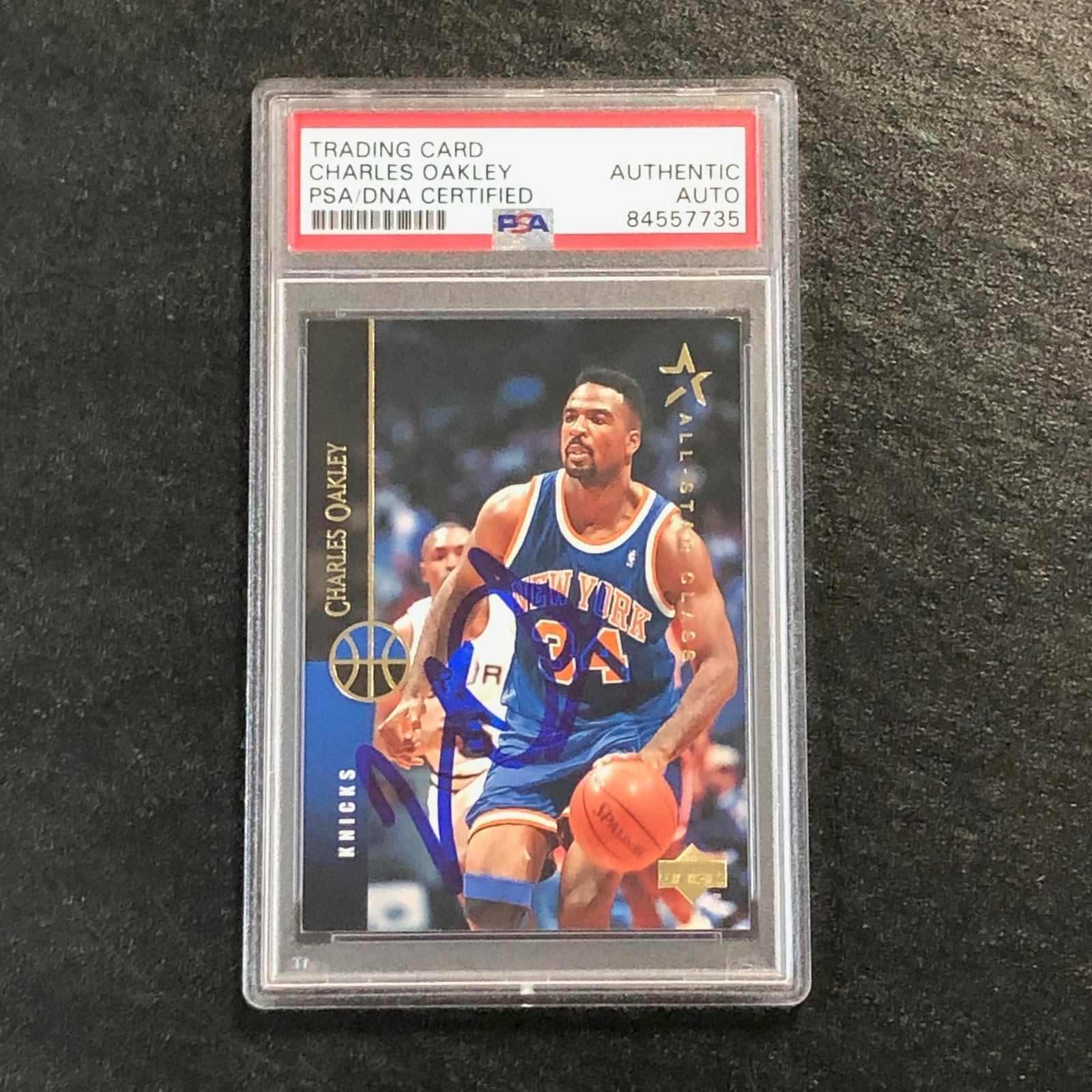1995 Upper Deck All-Star Class #209 Charles Oakley Signed Card AUTO PSA Slabbed
