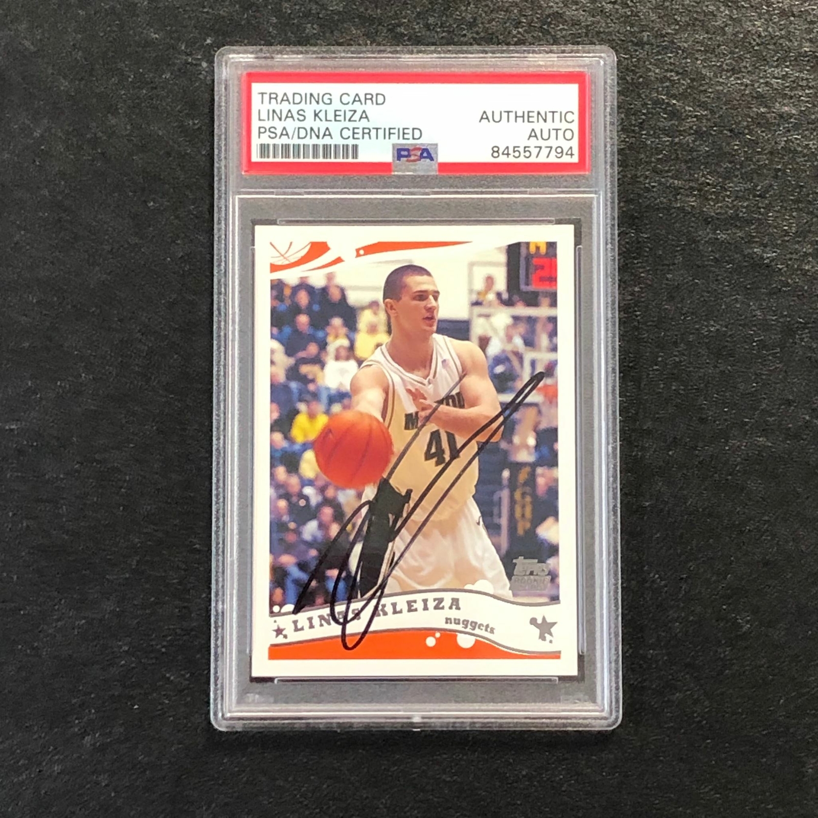 2005-06 Topps #247 Linas Kleiza signed Auto Card PSA/DNA Slabbed RC Nuggets
