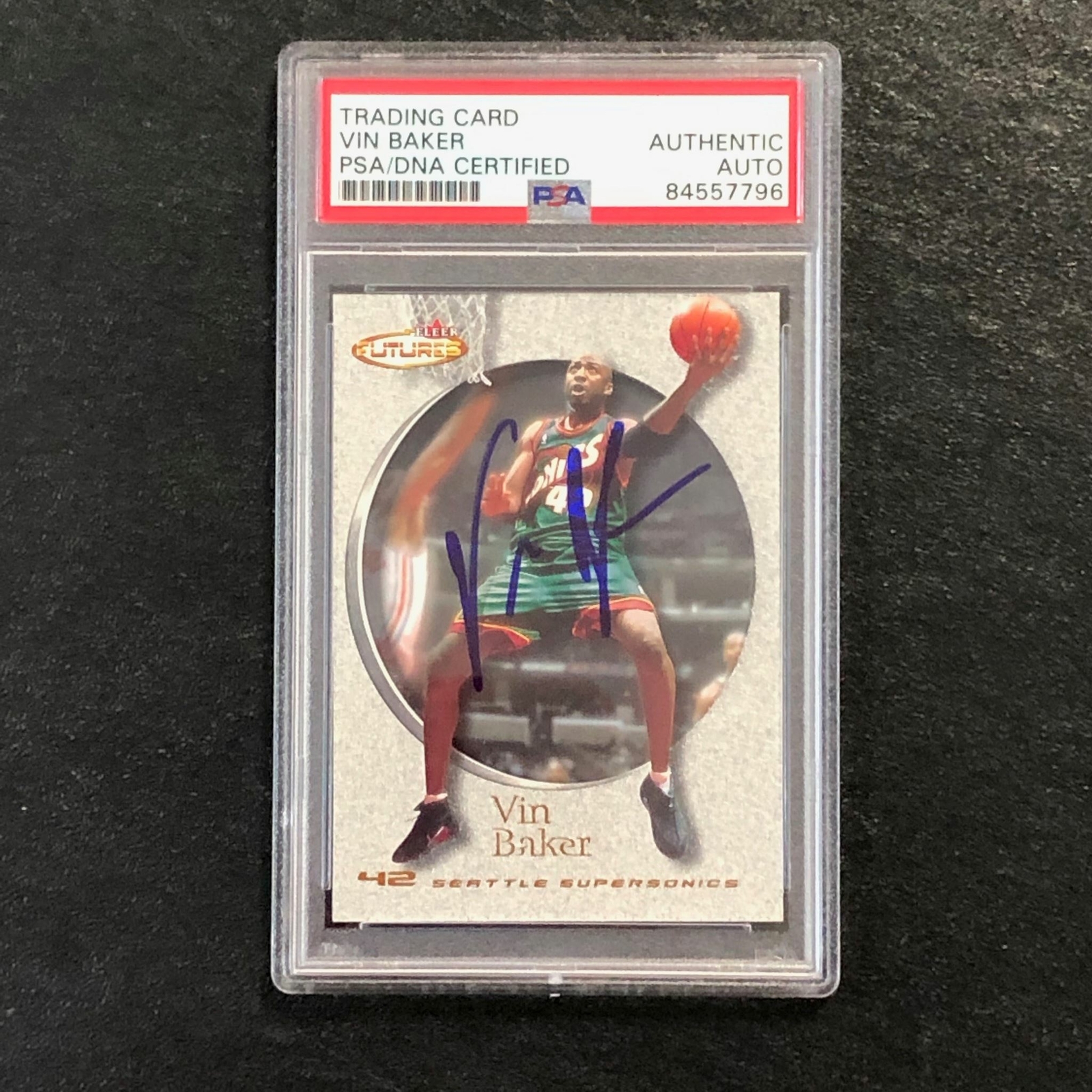 2000-01 Fleer Futures #157 Vin Baker Signed Card AUTO PSA/DNA Slabbed Supersonic
