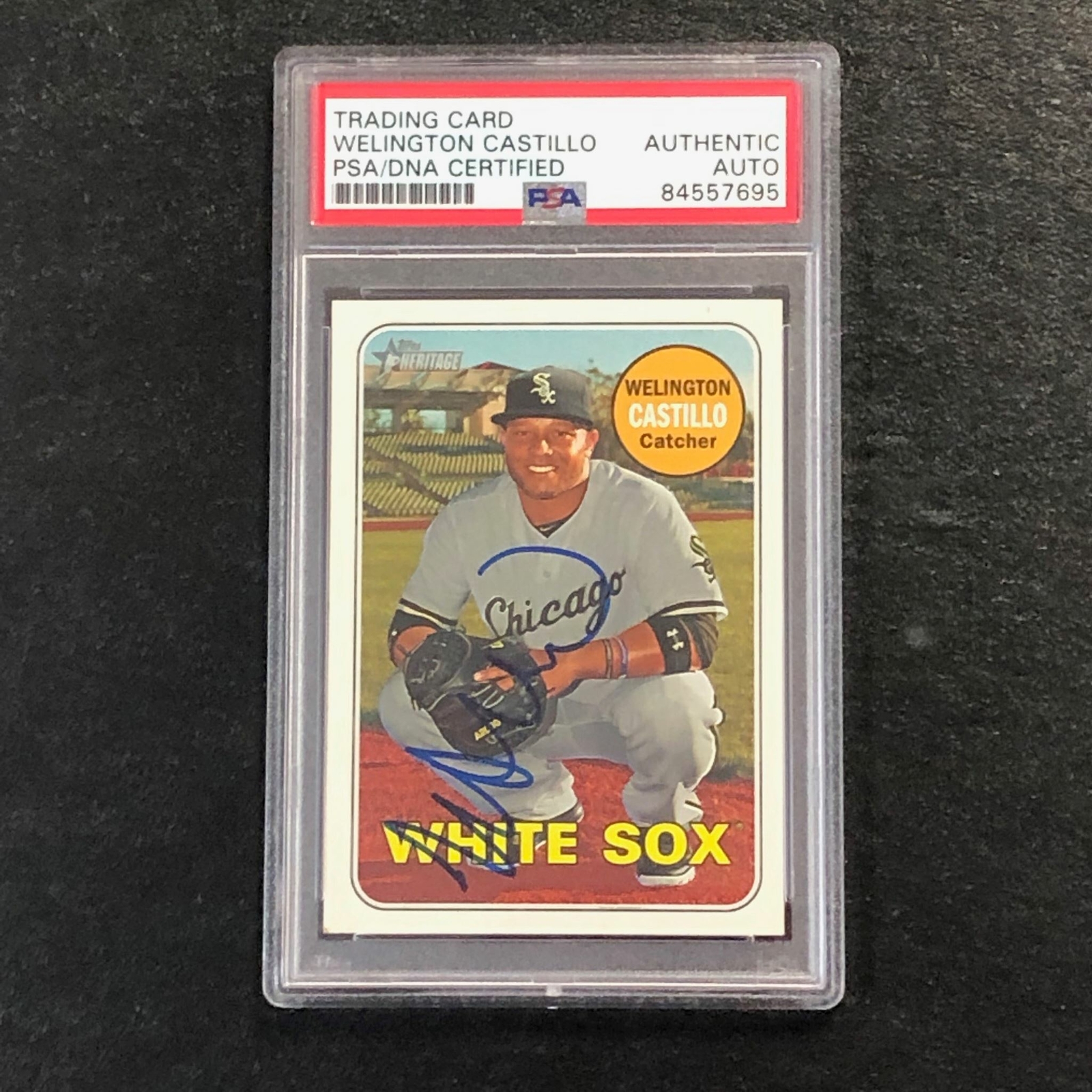 2018 Topps Heritage #174 WELLINGTON CASTILLO Signed Card PSA Slabbed Auto White
