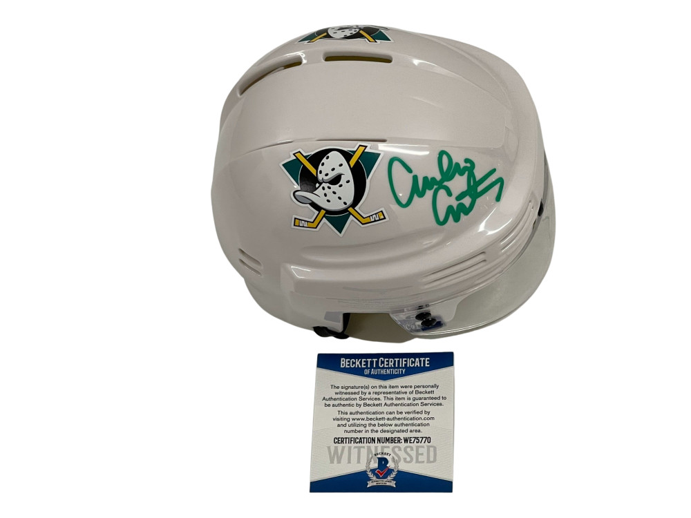 EMILIO ESTEVEZ SIGNED THE MIGHTY DUCKS MINI HELMET AUTOGRAPH PROOF BECKETT 11
