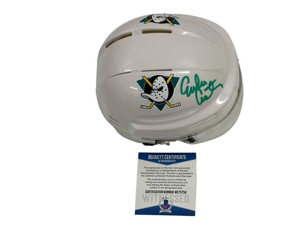 EMILIO ESTEVEZ SIGNED THE MIGHTY DUCKS MINI HELMET AUTOGRAPH PROOF BECKETT 5
