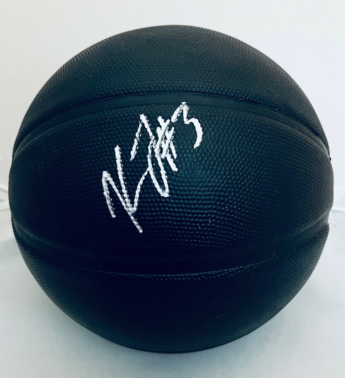 opens in new window or tab
Keldon Johnson San Antonio Spurs signed Black AND1 Basketball Ball autographed