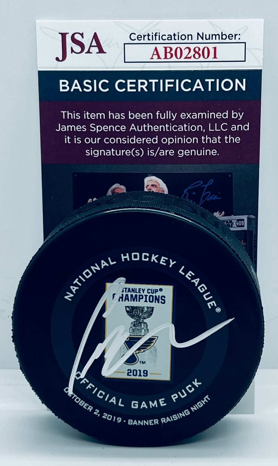 Craig Berube signed St. Louis Blues Stanley Cup Banner Raising Game Puck JSA