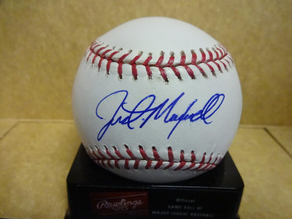 JUSTIN MAXWELL ROYALS/GIANTS SIGNED M.L BASEBALL W/COA
