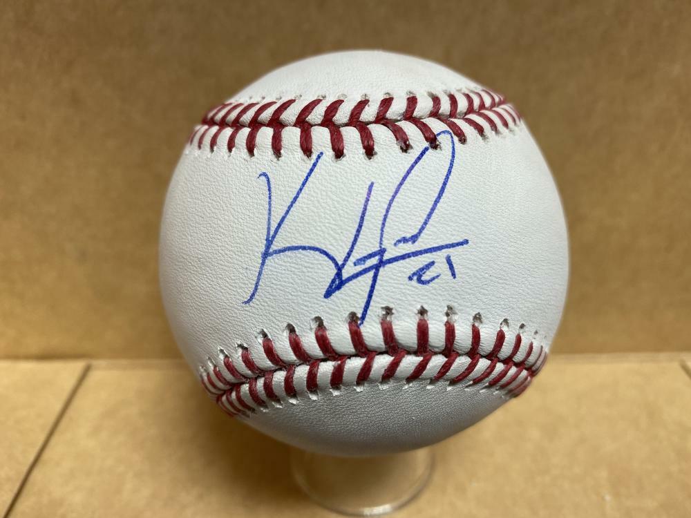 KELVIN GUTIERREZ KANSAS CITY ROYALS SIGNED AUTO M.L. BASEBALL W/ COA