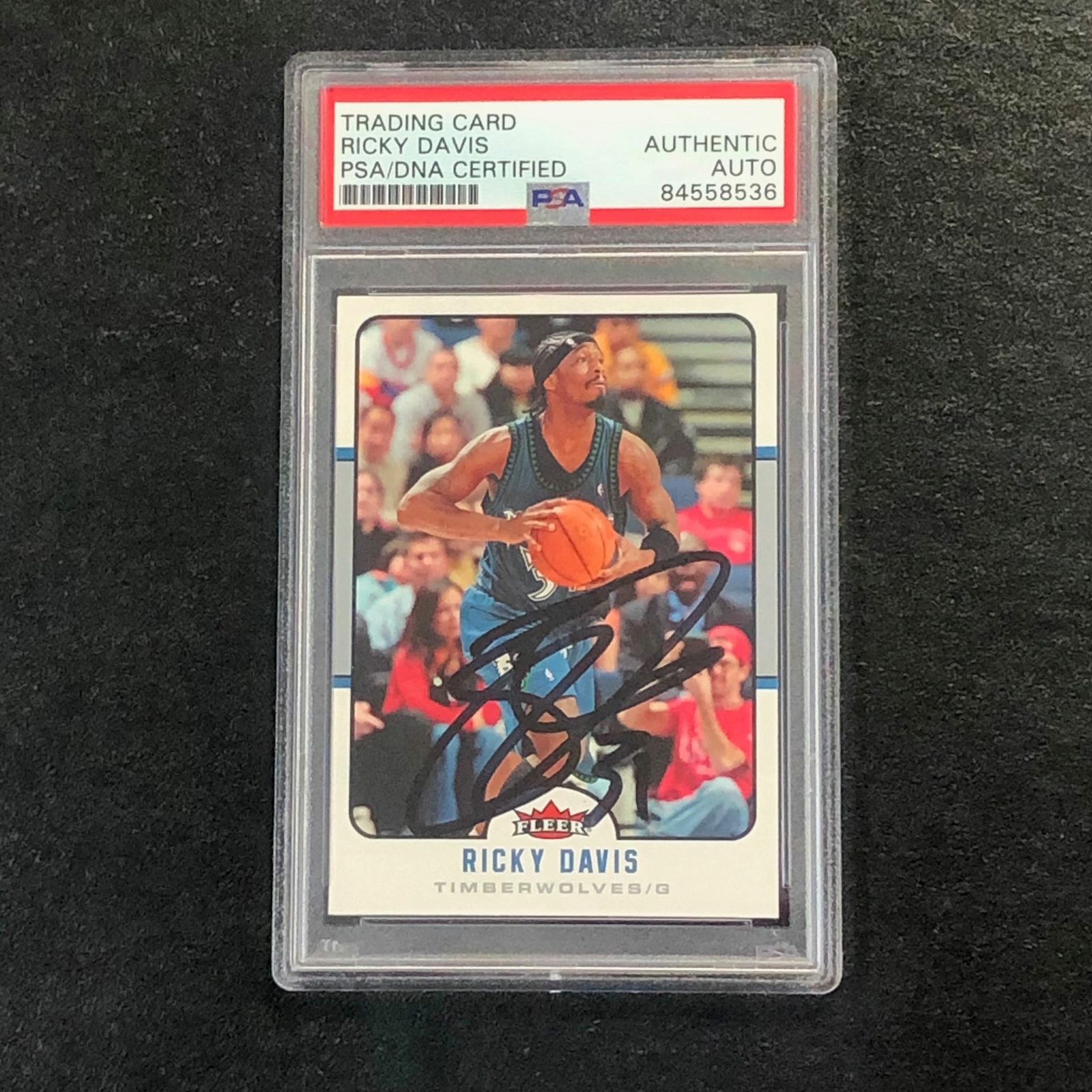 2006-07 FLEER #112 Ricky Davis Signed Card AUTO PSA Slabbed
