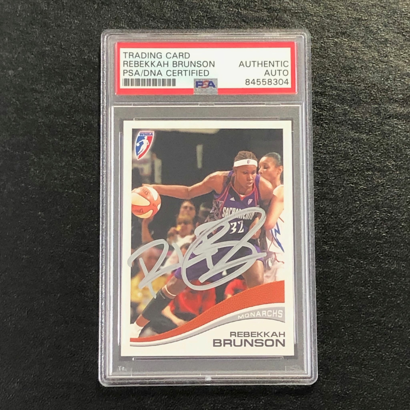 2007 Rittenhouse WNBA #71 Rebekkah Brunson Signed Card AUTO PSA/DNA Slabbed Mona