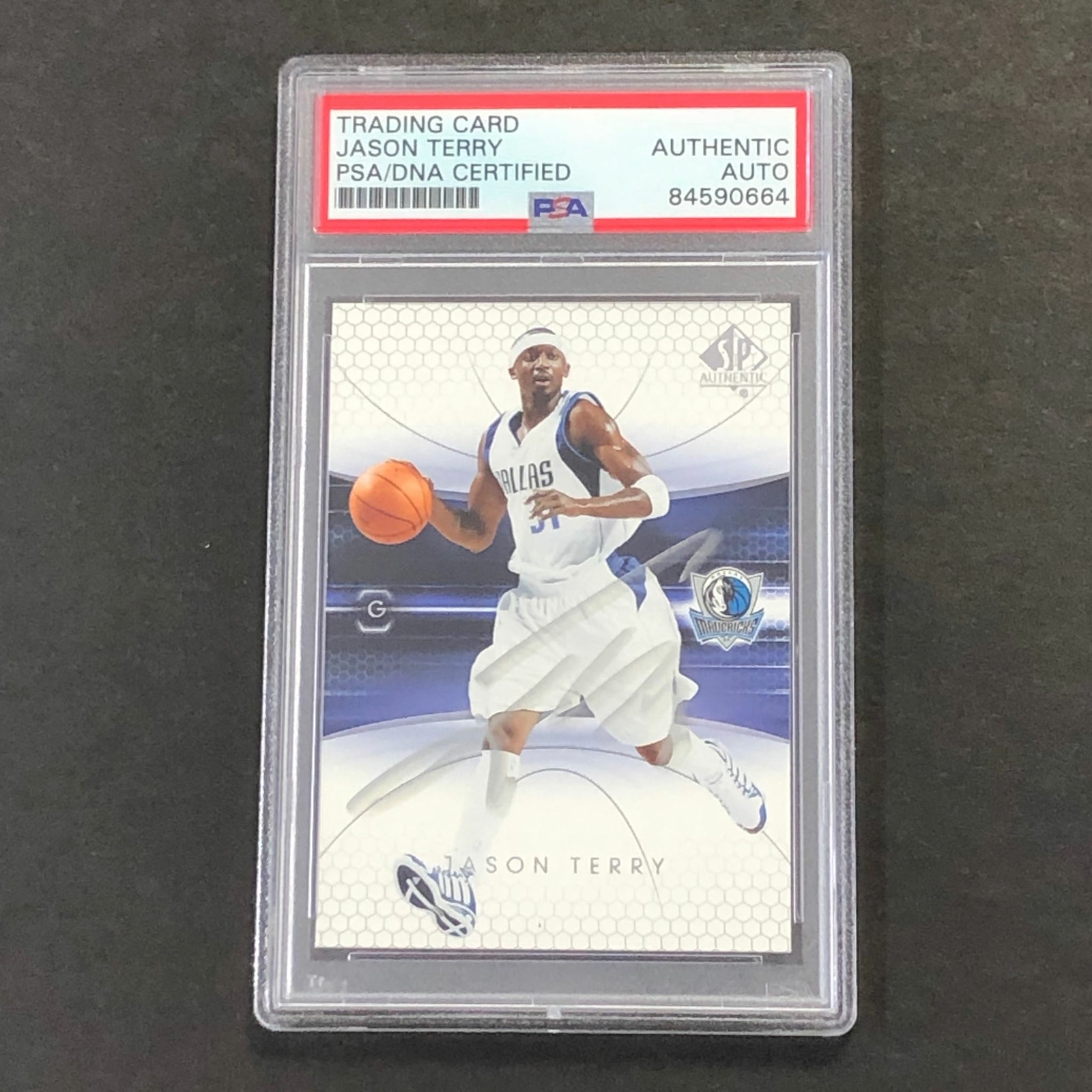 2004-05 SP Authentic #17 Jason Terry Signed Card AUTO PSA Slabbed Mavericks