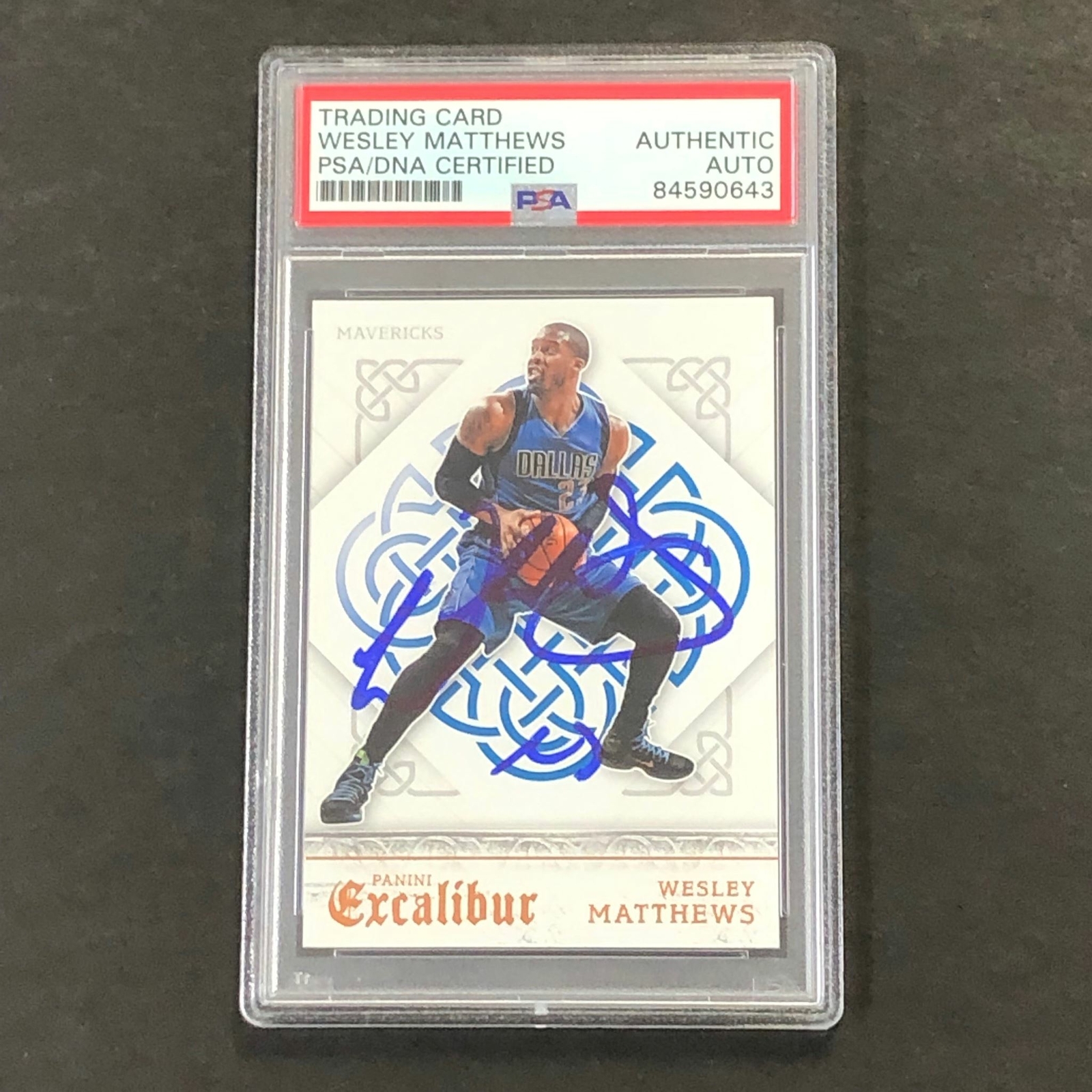 2015-16 Panini Excalibur #131 Wesley Matthews Signed Card AUTO PSA Slabbed Maver