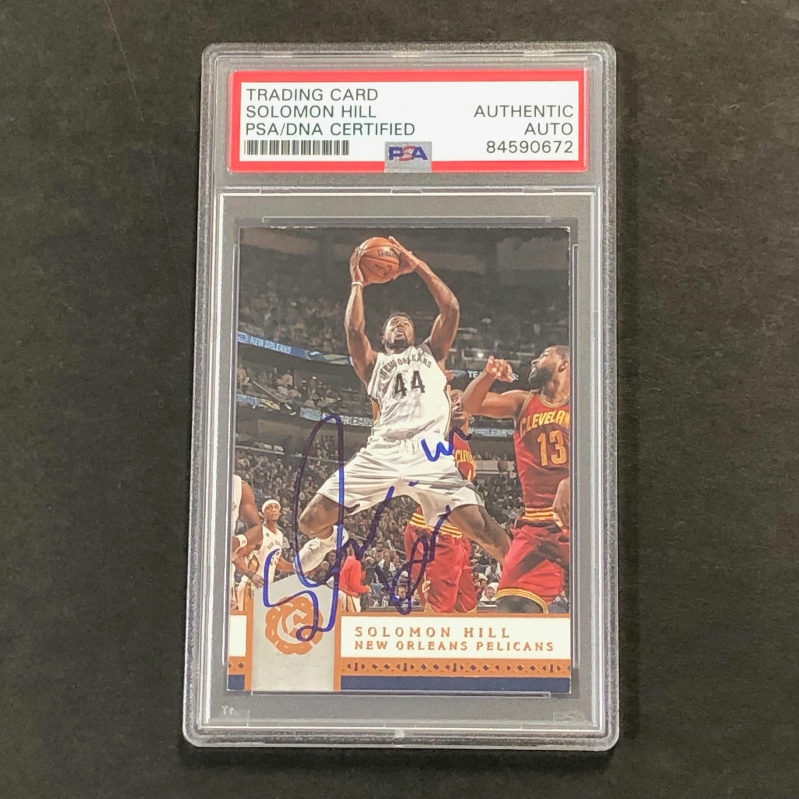 2016-17 Panini Excalibur #114 Solomon Hill Signed Card AUTO PSA Slabbed Pelicans