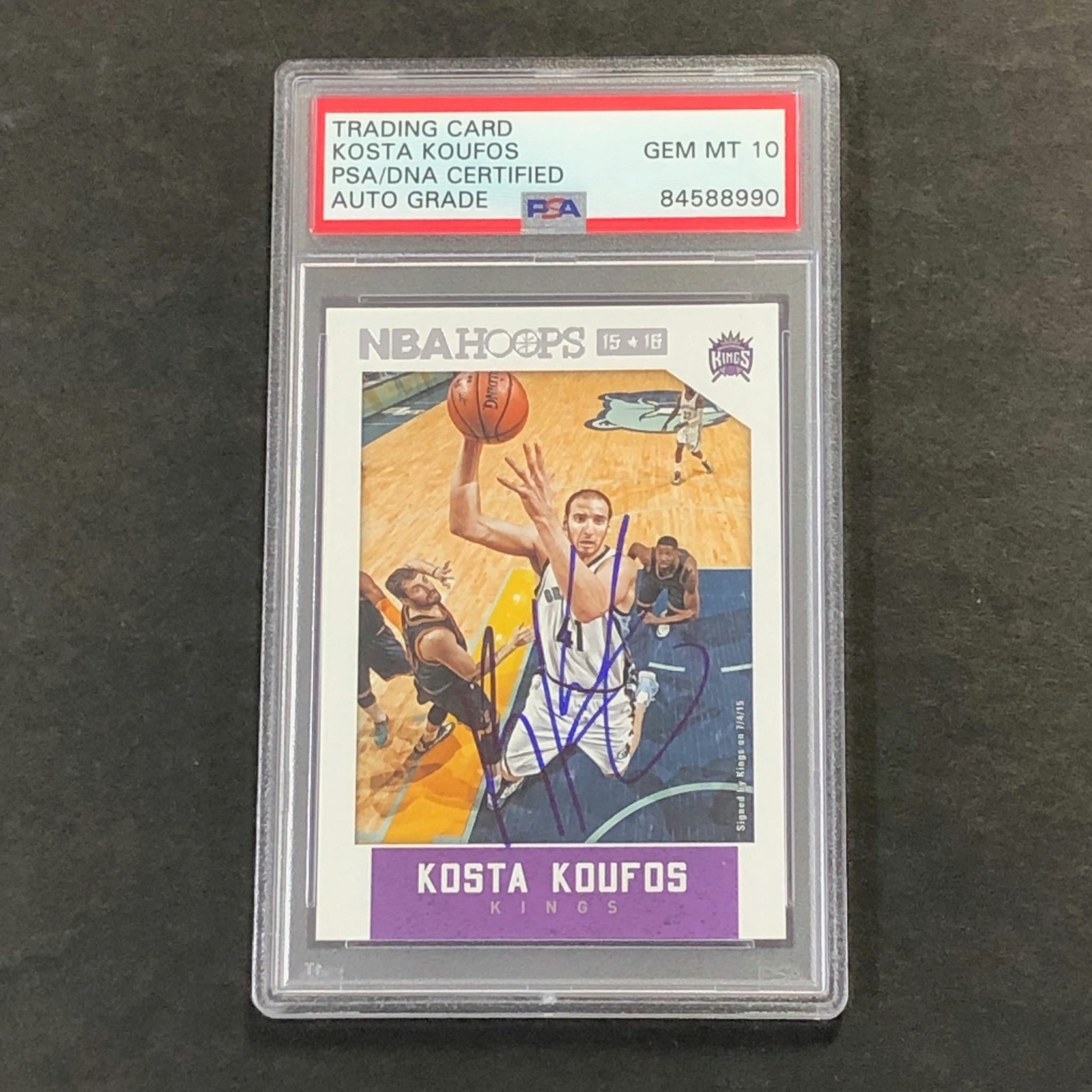 2015-16 NBA Hoops #182 Kosta Koufos signed Card Auto 10 PSA Slabbed Kings