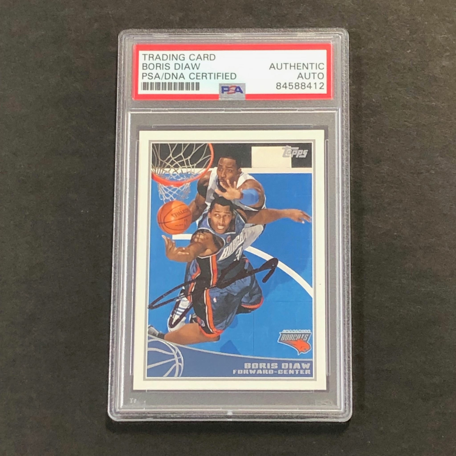 2009-10 Topps Basketball #24 Boris Diaw Signed Card AUTO PSA Slabbed Bobcats