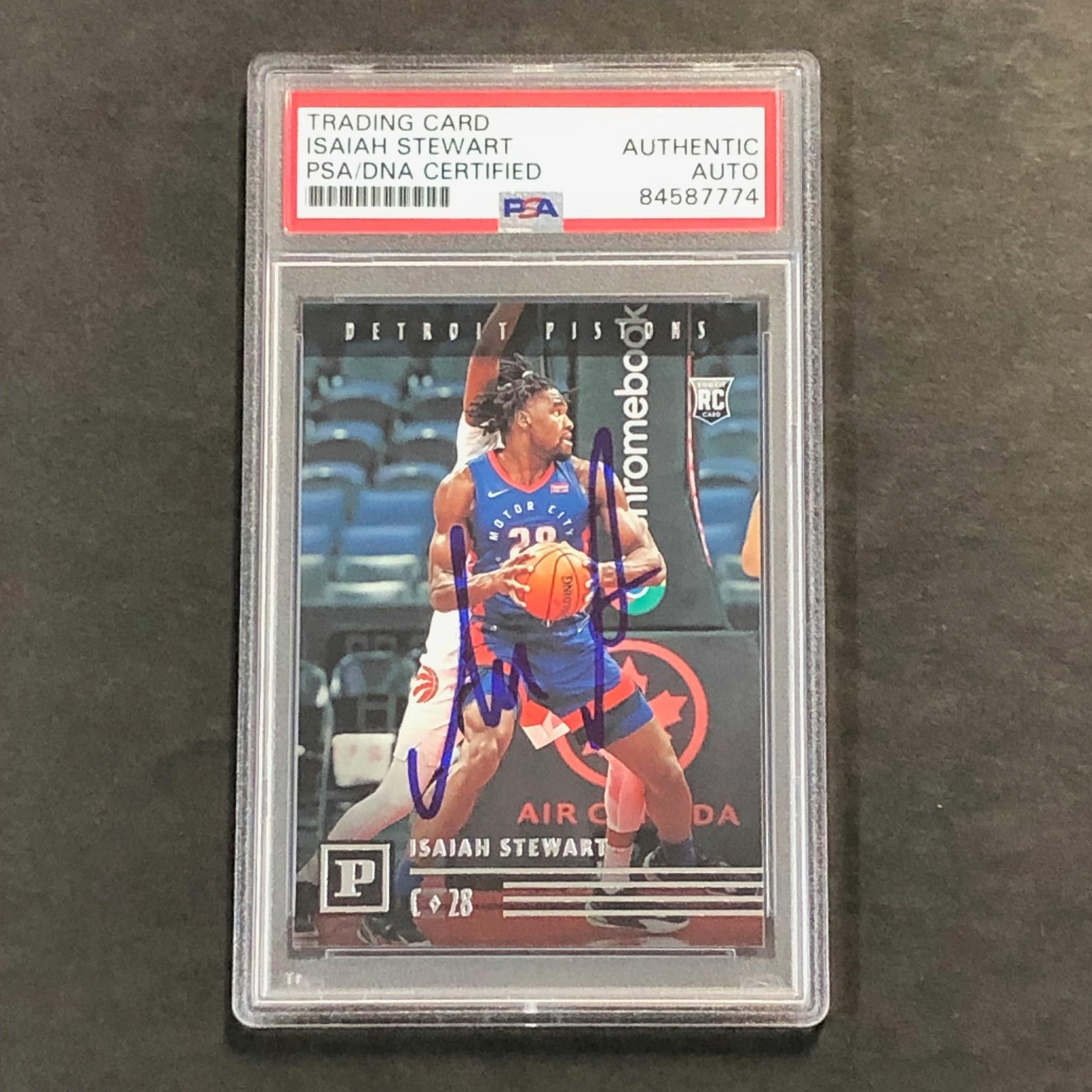 2020-21 Panini Chronicles #119 ISAIAH STEWART Signed Card AUTO PSA Slabbed RC Pi