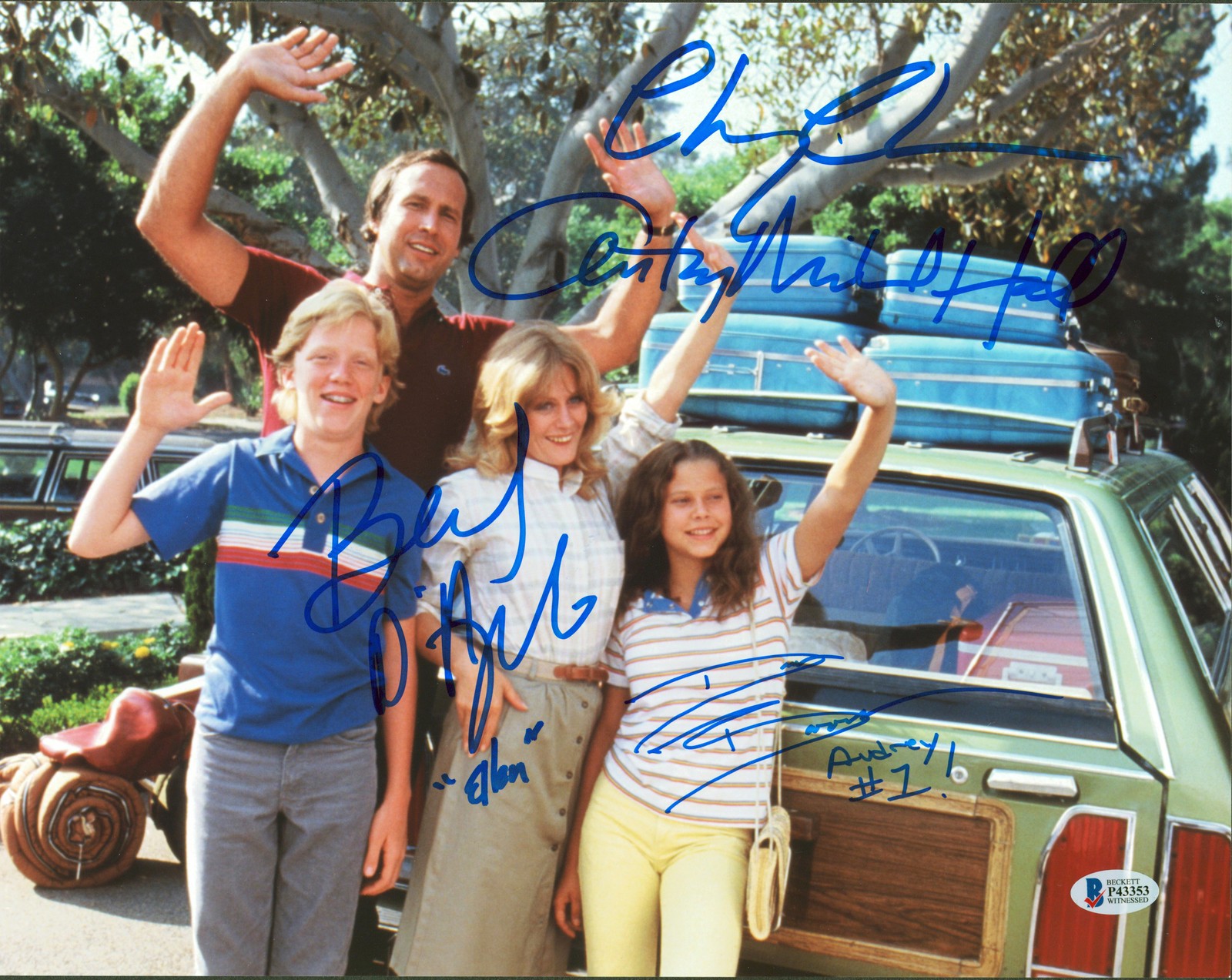 Vacation (4) Chase, D'Angelo, Hall & Barron Signed 11x14 Photo BAS Witnessed 4
