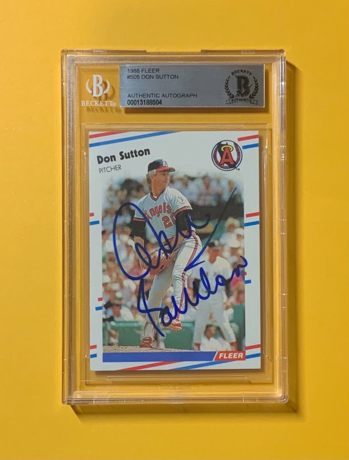 1988 FLEER DON SUTTON #505 AUTHENTIC AUTO BECKETT CERTIFIED ANGELS HOF