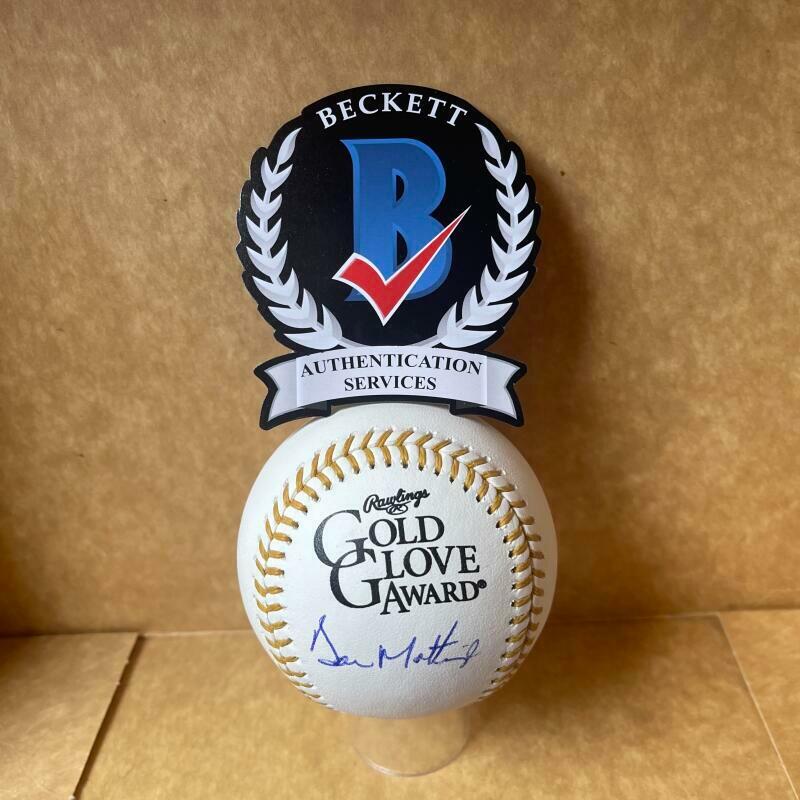 DON MATTINGLY NEW YORK YANKEES SIGNED AUTO GOLD GLOVE BASEBALL BAS WITNESSED WT