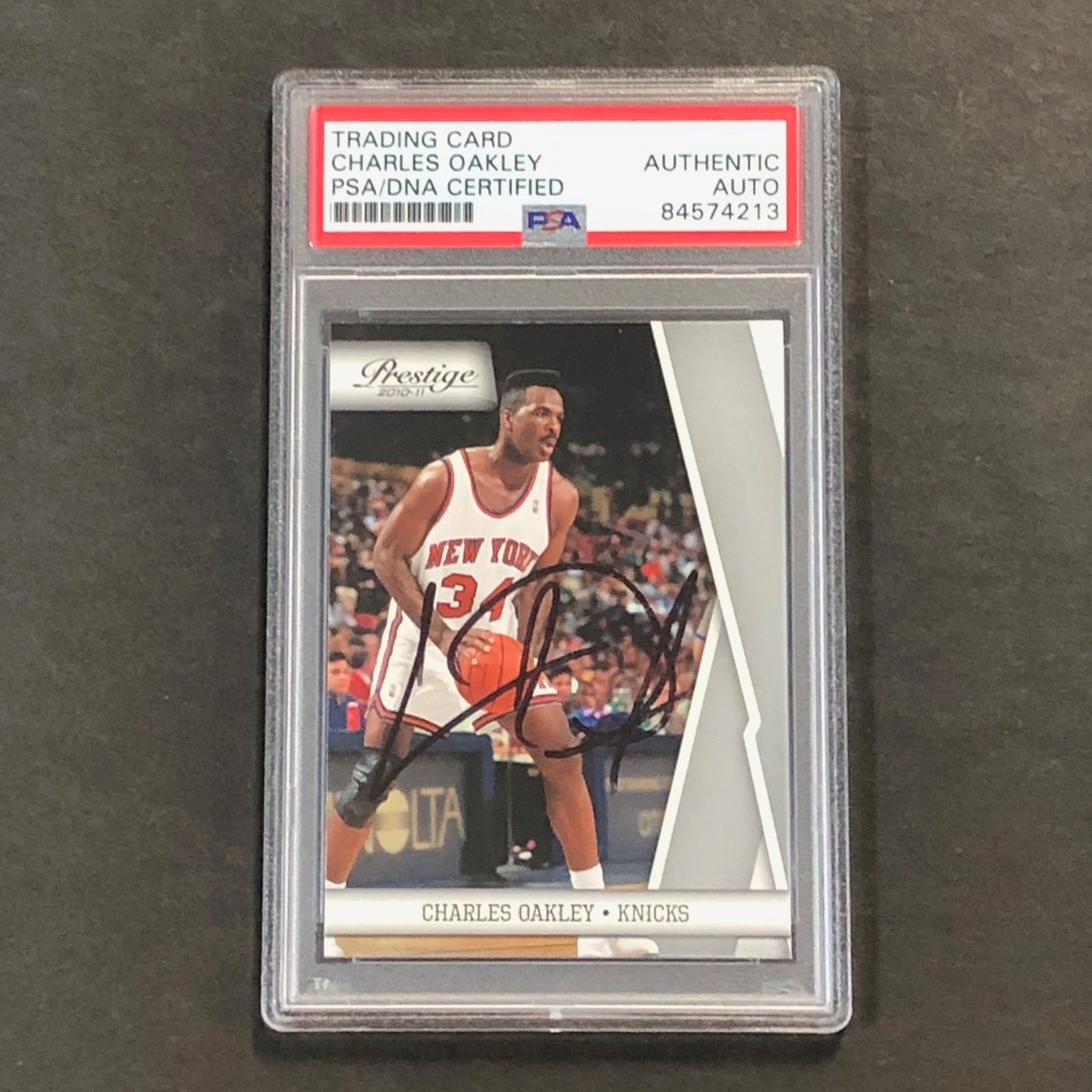 2010-11 Panini Prestige #122 Charles Oakley Signed Card AUTO PSA Slabbed Knicks