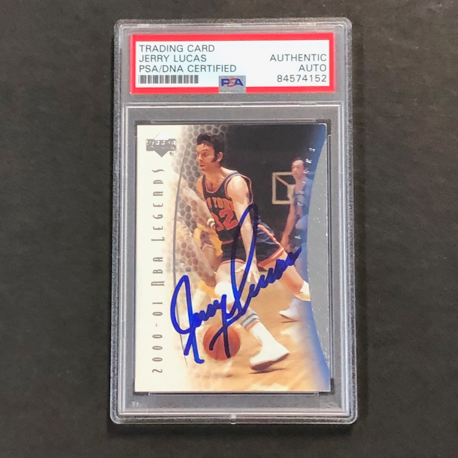 2001-02 Upper Deck Legends #78 Jerry Lucas Signed AUTO PSA Slabbed Knicks