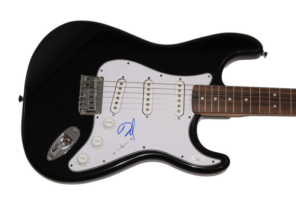 DAVE GROHL SIGNED AUTOGRAPH BLK FENDER ELECTRIC GUITAR NIRVANA FOO FIGHTERS JSA