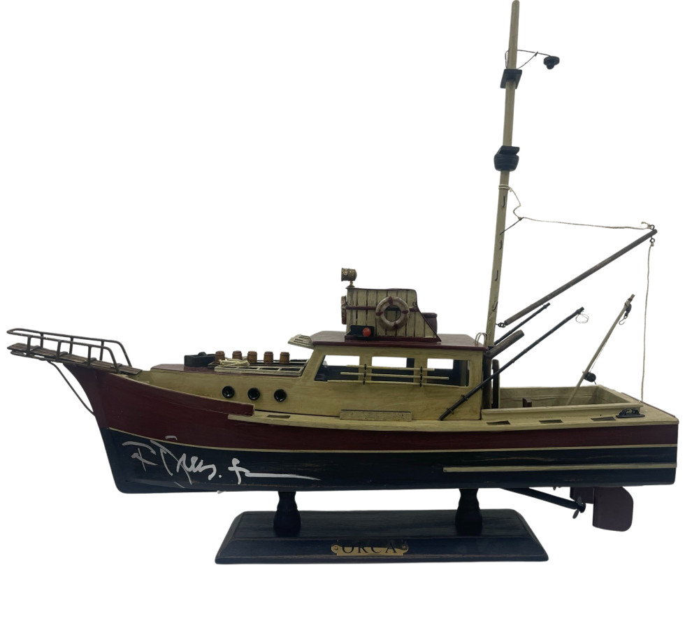 RICHARD DREYFUSS SIGNED WOODEN JAWS ORCA MODEL BOAT 20