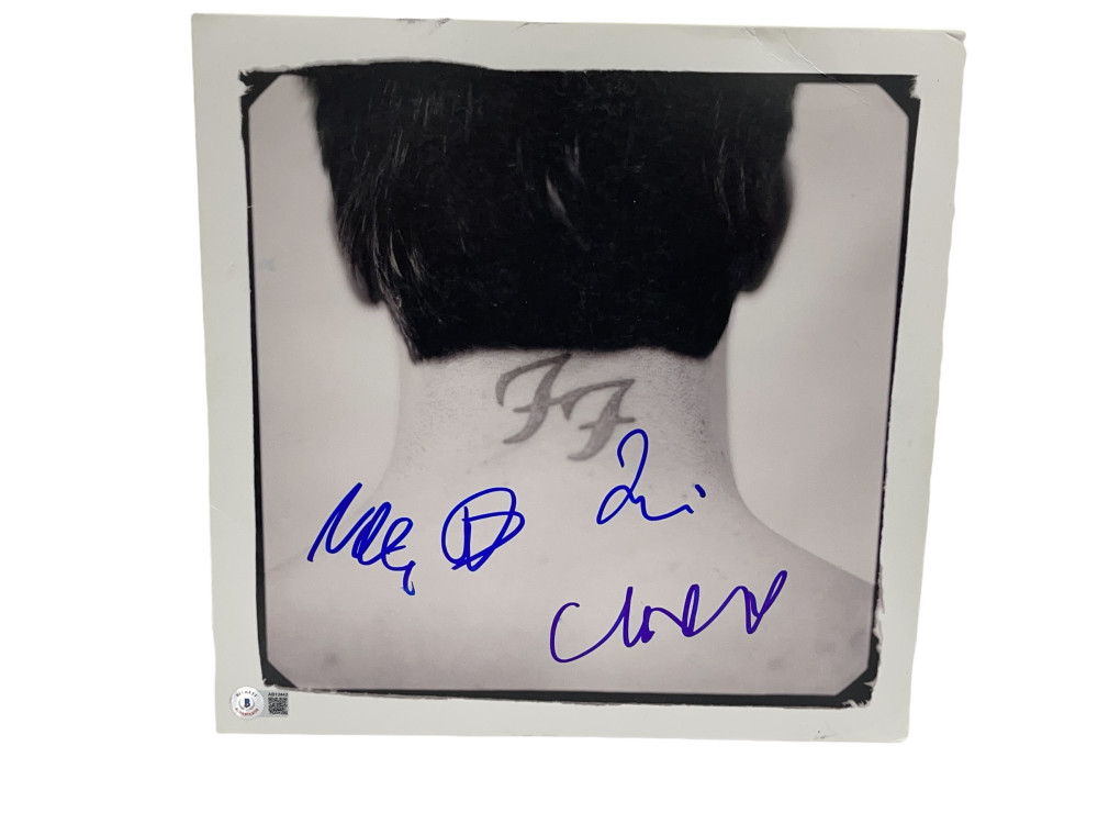 FOO FIGHTERS DAVE GROHL BAND SIGNED ALBUM THERE IS NOTHING LEFT TO LOSE BECKETT