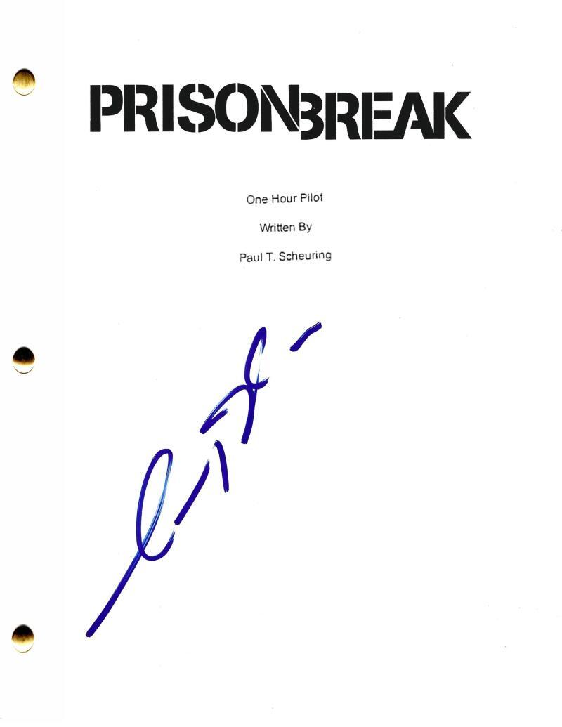 AMAURY NOLASCO SIGNED PRISON BREAK PILOT SCRIPT AUTHENTIC AUTOGRAPH HOLOGRAM