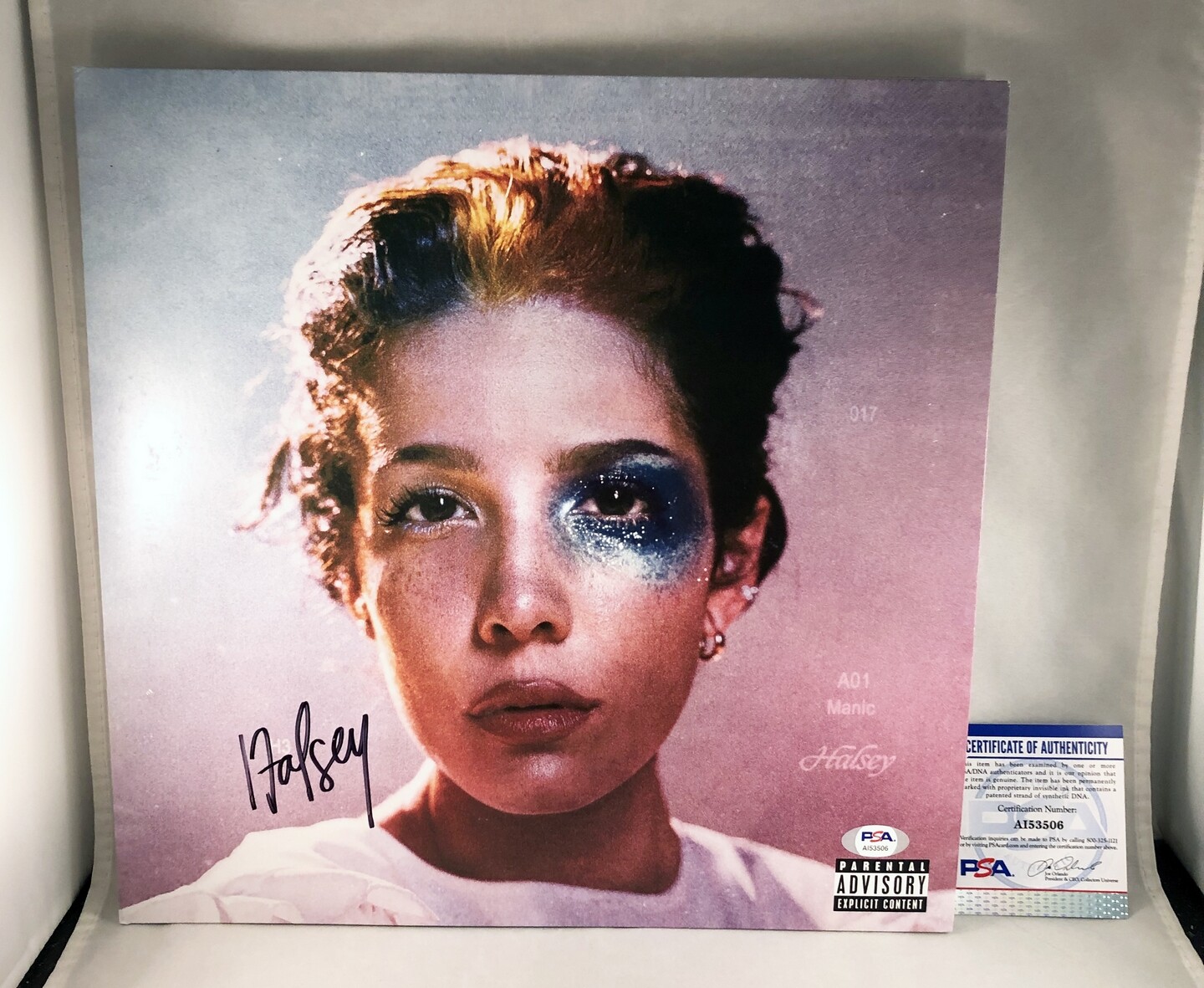 Halsey Signed LP Album Vinyl MAnic PSA/DNA 1 COA