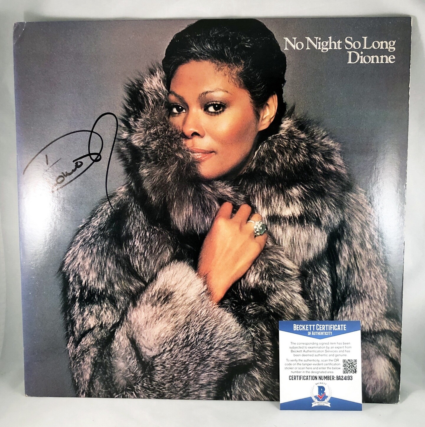 Dionne Warwick Signed Vinyl LP Album Beckett BAS 1 COA