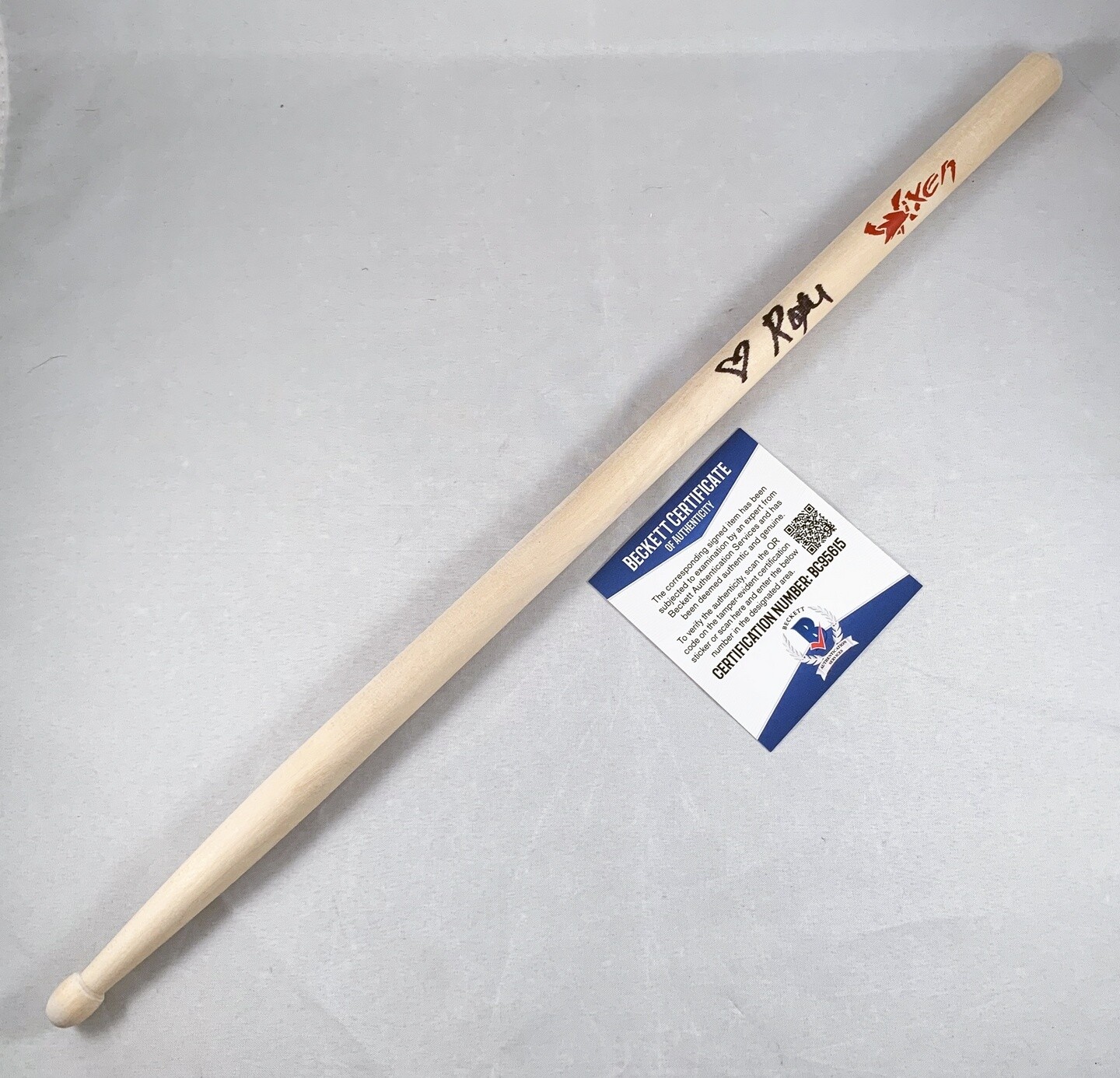 ROXY PETRUCCI SIGNED DRUMSTICK VIXEN BECKETT BAS COA COLLECTIBLE MEMORABILIA