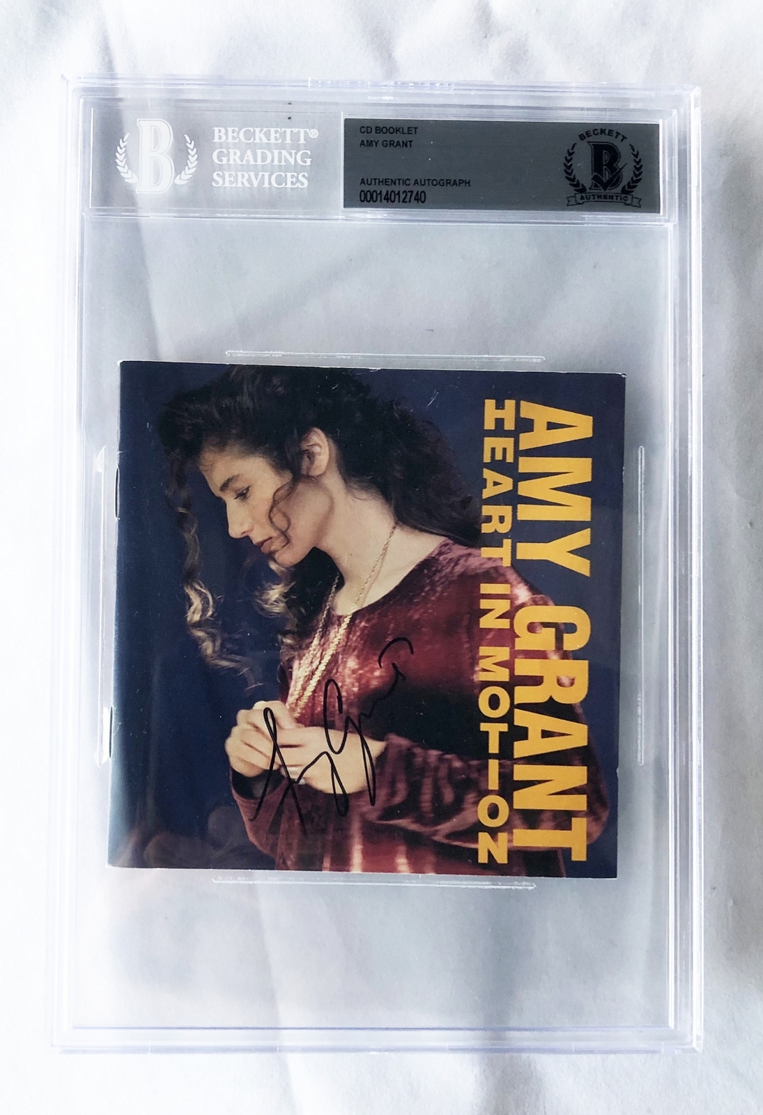 Amy Grant Signed CD Cover Beckett BAS COA