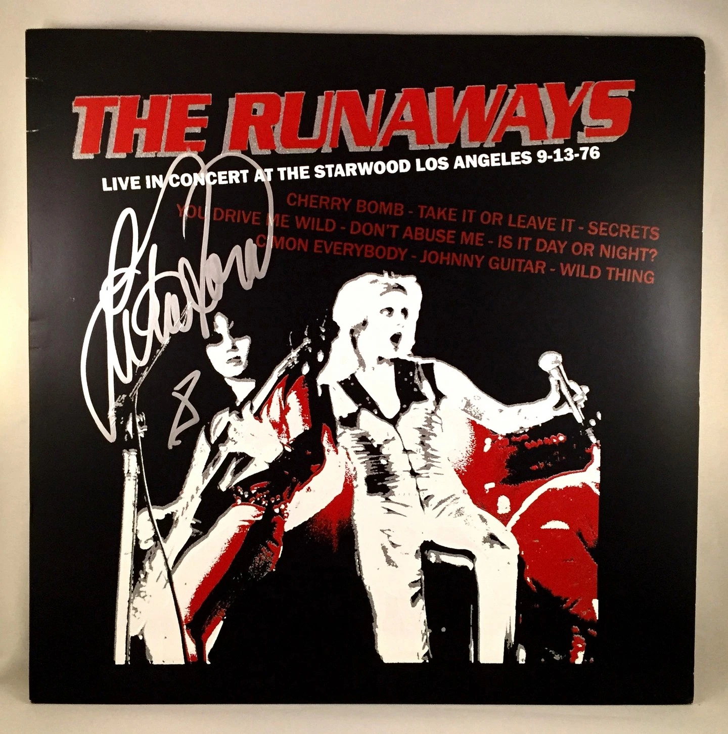 Lita Ford Signed Vinyl LP Album The Runaways Joan Jett COA