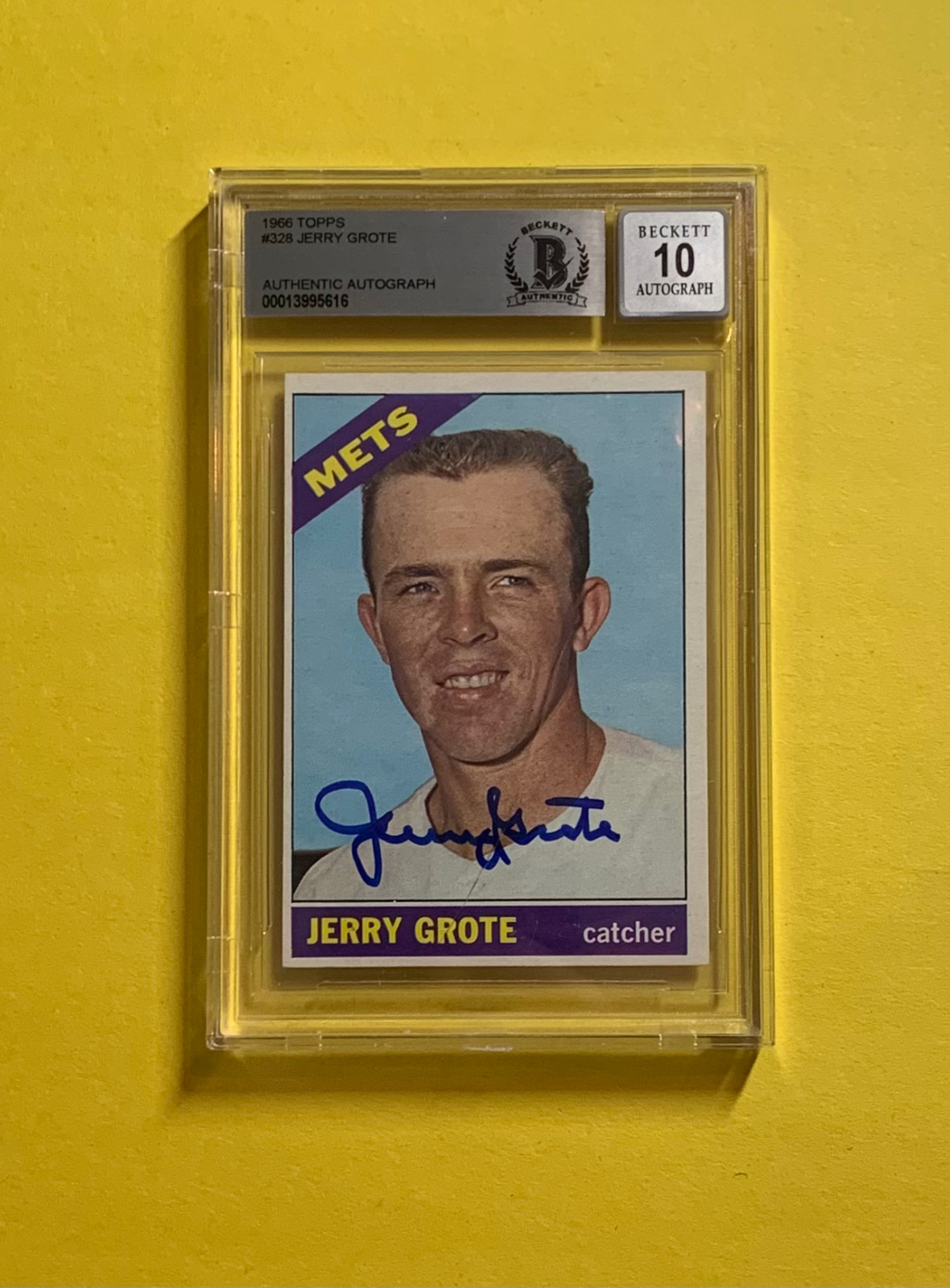 1966 TOPPS JERRY GROTE #328 SIGNED CARD BECKETT AUTH. AUTO 10 METS