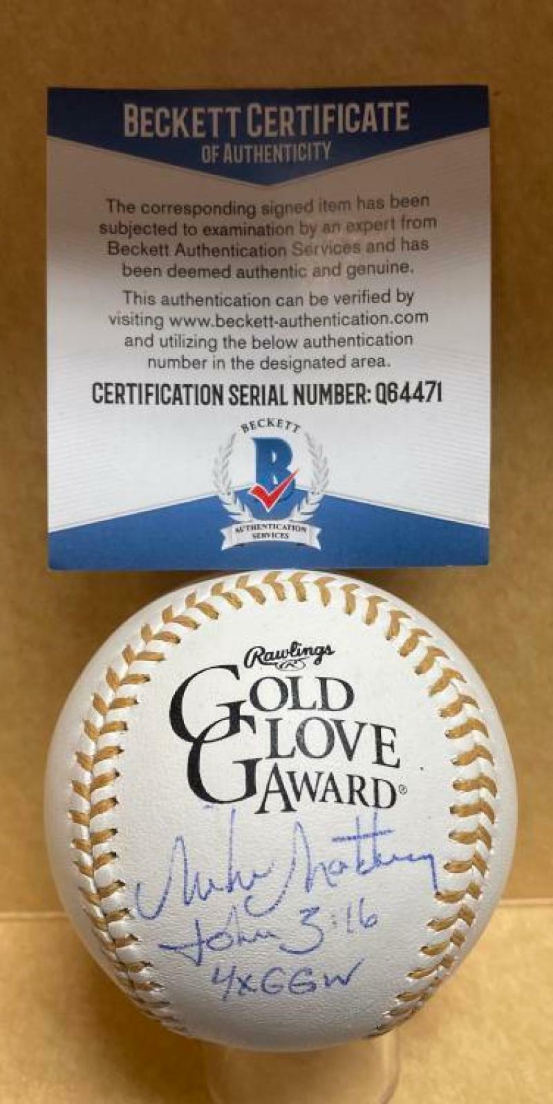 MIKE MATHENY GIANTS/CARDINALS SIGNED GOLD GLOVE BASEBALL 4X BECKETT Q64471