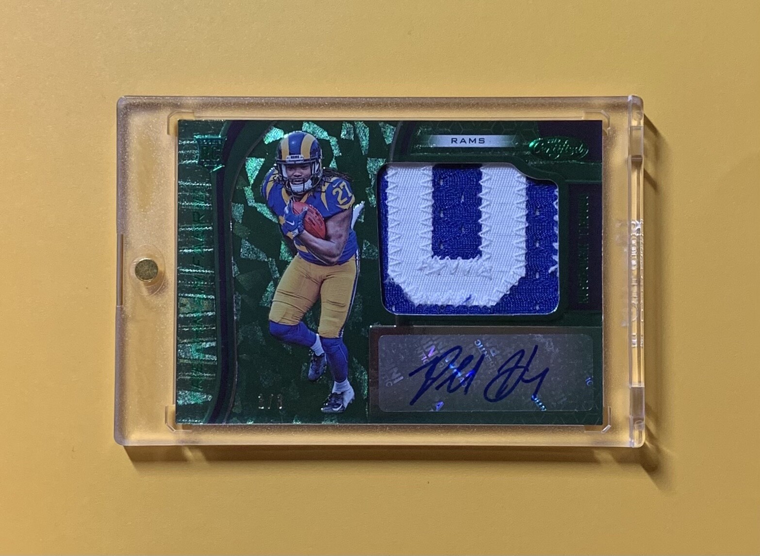 2019 PANINI CERTIFIED DARRELL HENDERSON ROOKIE PATCH AUTO /3 SSP #206 RAMS