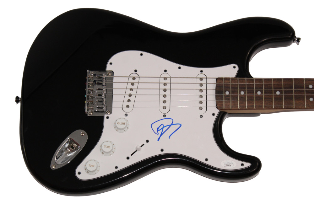 DAVE GROHL SIGNED AUTOGRAPH FENDER ELECTRIC GUITAR NIRVANA FOO FIGHTERS JSA