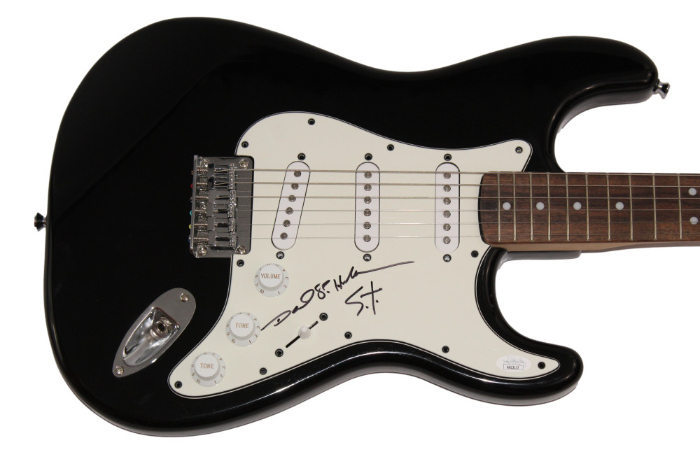 MICHAEL MCKEAN SIGNED AUTOGRAPH FENDER GUITAR - DAVID ST HUBBINS SPINAL TAP JSA