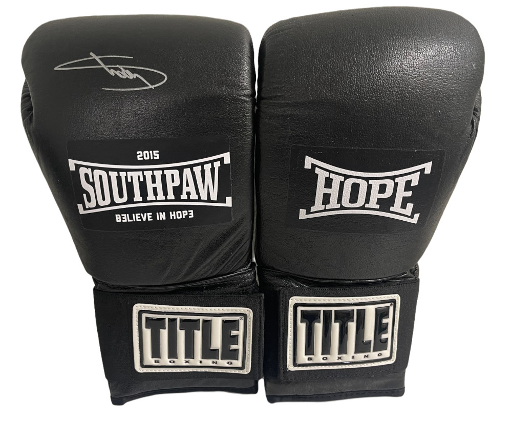 EMINEM MARSHALL MATHERS SIGNED BOXING GLOVE SOUTHPAW AUTHENTIC AUTOGRAPH PSA LOA