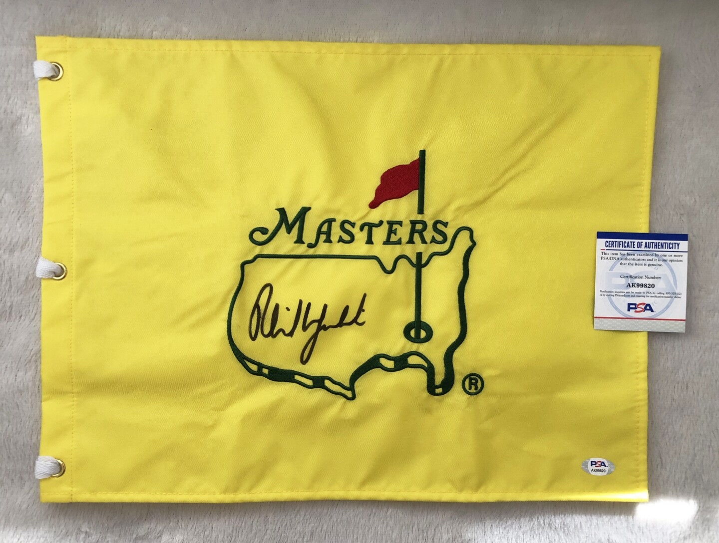 Phil Mickelson Signed Masters Flag Undated Golf Pin Flag JSA 1 COA