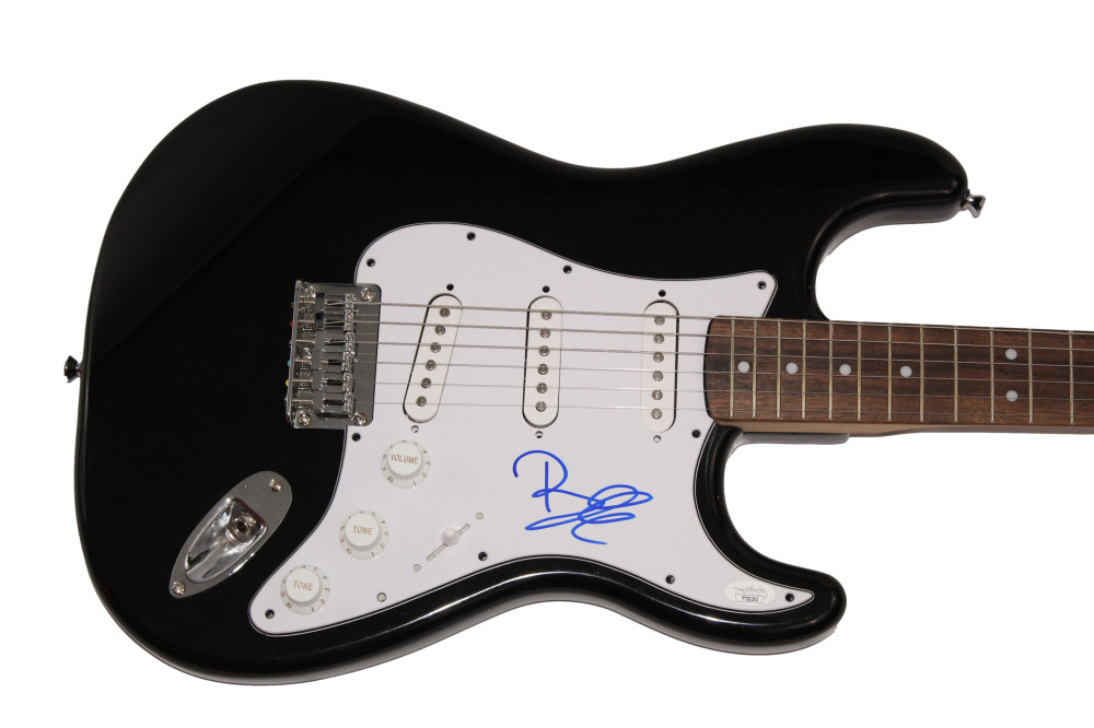 BILLIE EILISH SIGNED AUTOGRAPH FENDER ELECTRIC GUITAR HAPPIER THAN EVER JSA COA