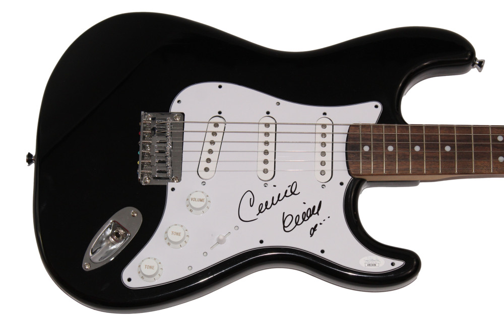 CELINE DION SIGNED AUTOGRAPH FENDER ELECTRIC GUITAR W/ FULL SIGNATURE JSA COA