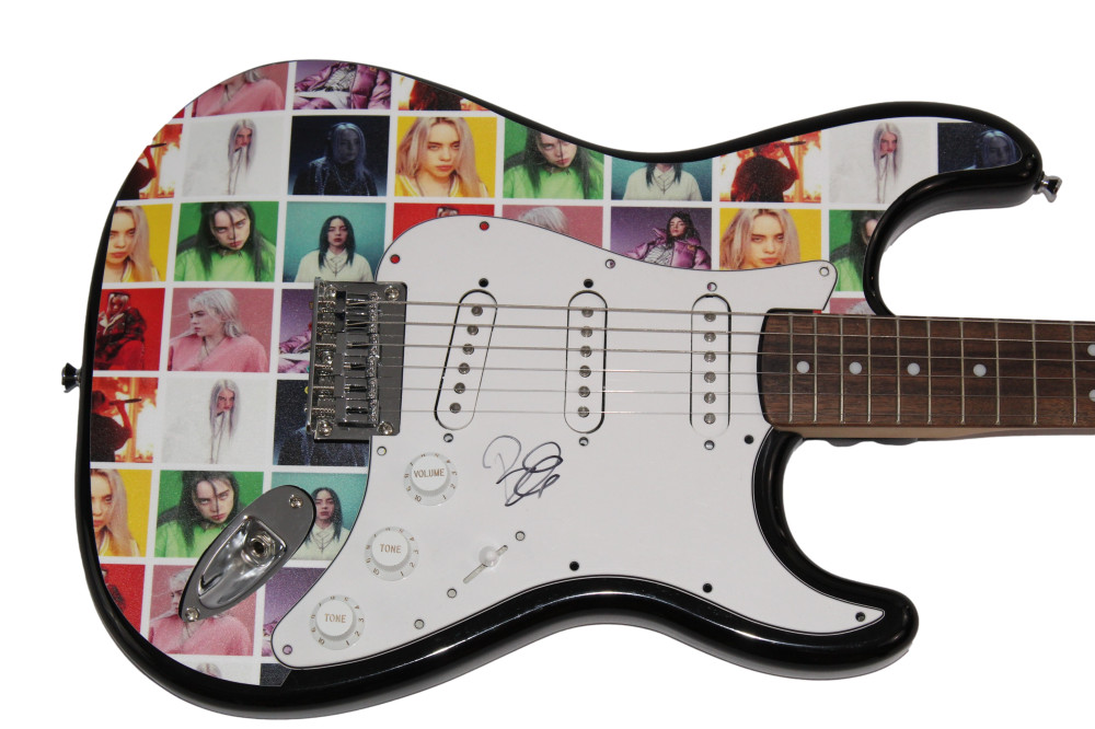 BILLIE EILISH SIGNED AUTOGRAPH CUSTOM FENDER ELECTRIC GUITAR RARE! W/ JSA COA
