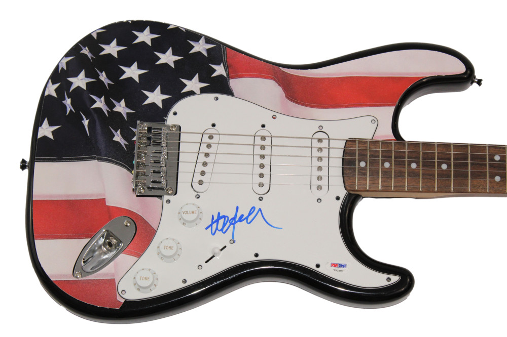 WILLIE NELSON SIGNED AUTOGRAPH CUSTOM AMERICAN FLAG FENDER ELECTRIC GUITAR - PSA